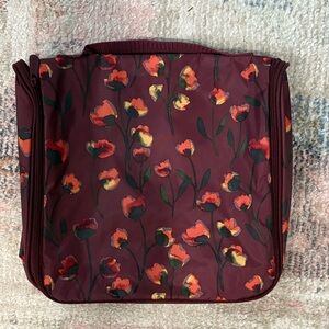 Thirty-One Hanging Traveler Case